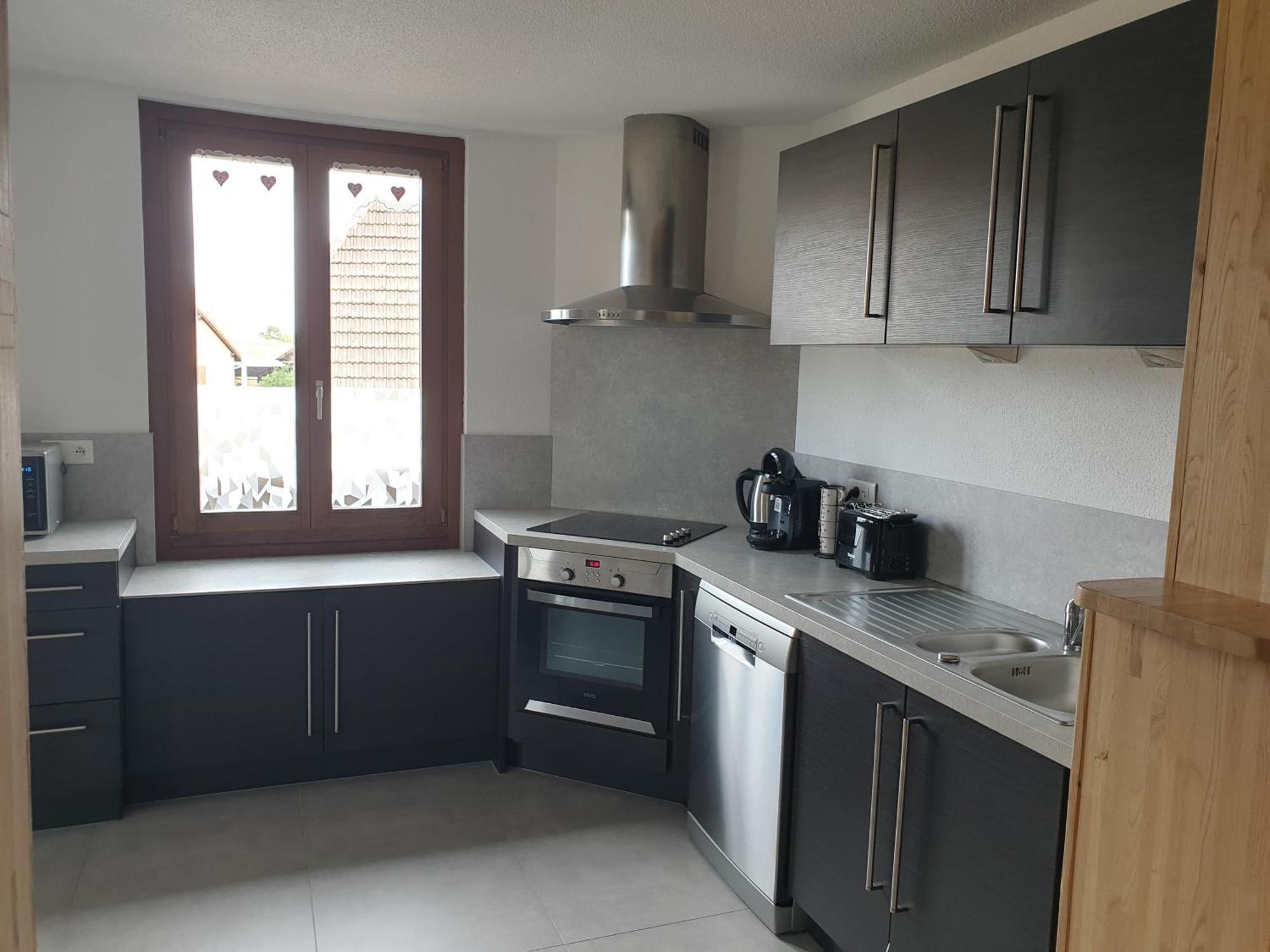 Du Charme - Atypique Et Chaleureux Appartement